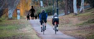 Можно ли пешеходам двигаться по велодорожке и в каких случаях?